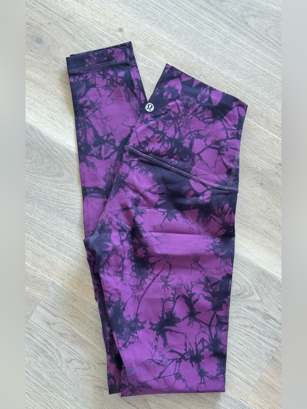 Lululemon tie dye wunder under leggings size 4